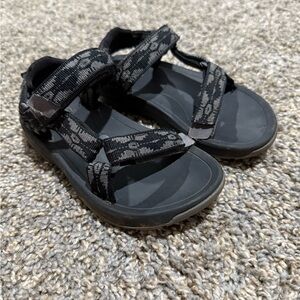 Keen Kids Black Patterned Sandals